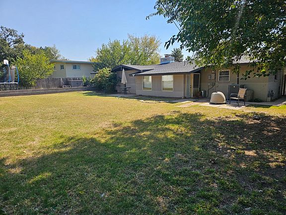4th image of 605 Briar Hill Dr