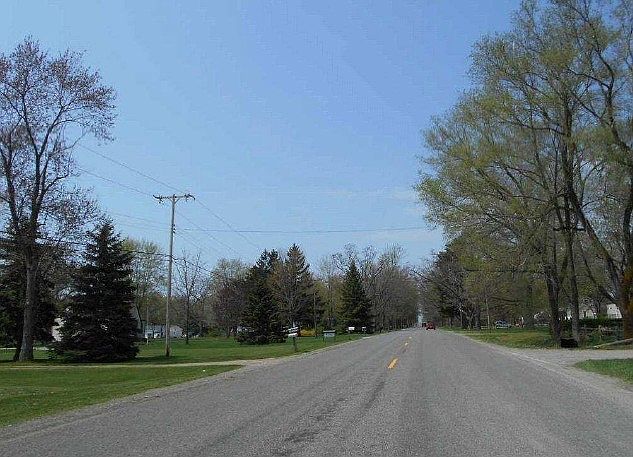 2nd image of 2486 E Laketon Ave