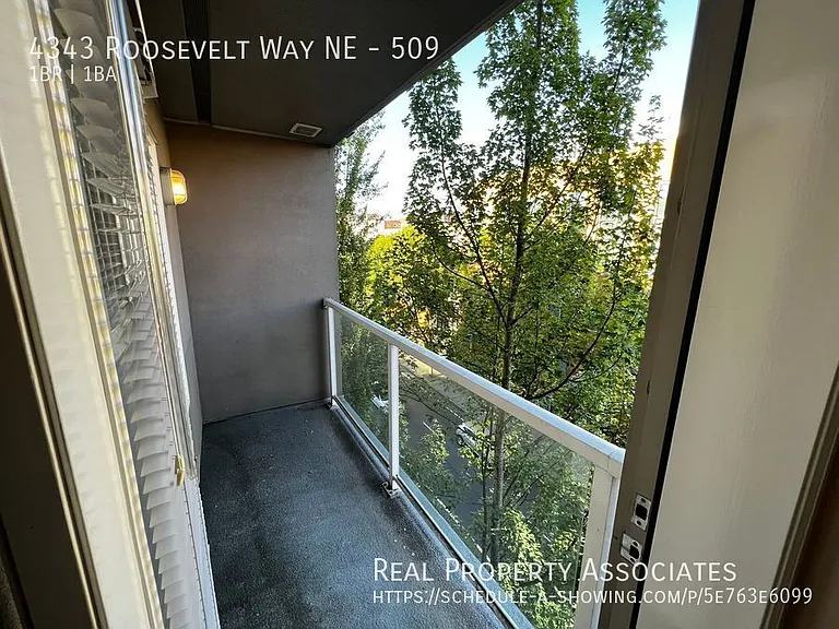 4343 Roosevelt Way NE #509 — Photo 7