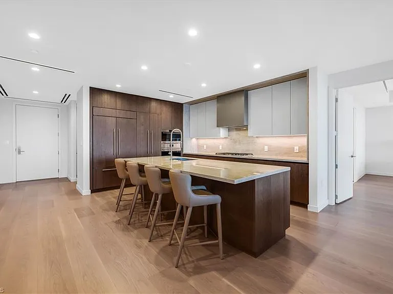 5100 Seagrass Blvd #802 — Photo 6