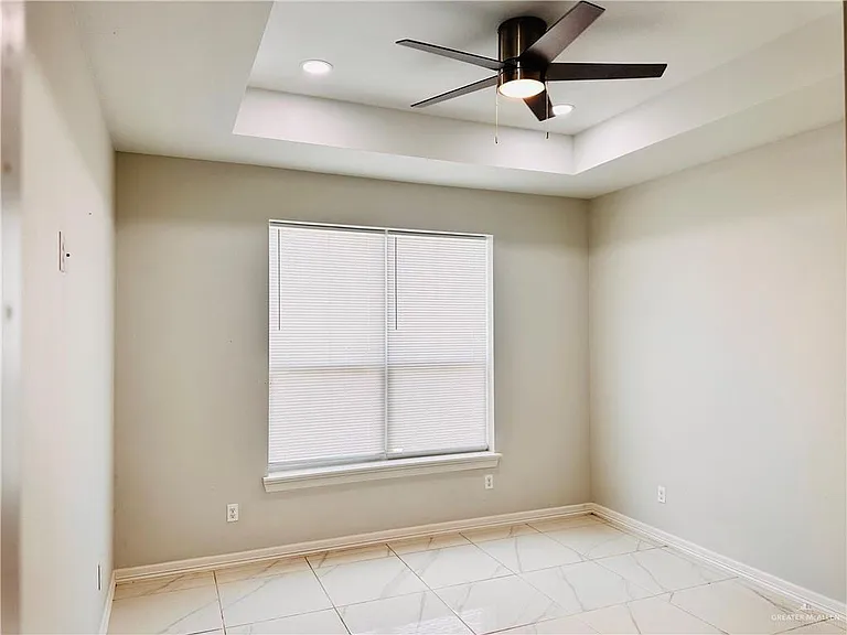 5506 N Crown Point — Photo 18