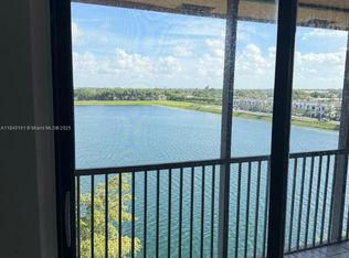 20850 San Simeon Way #6055, Miami, FL 33179
