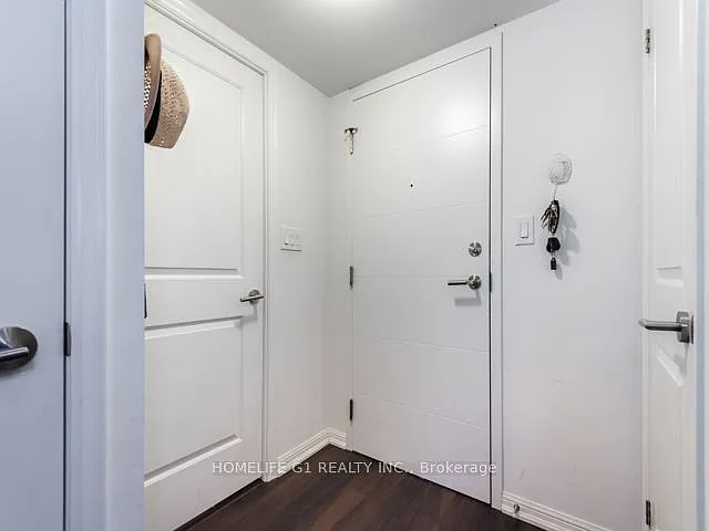 2 bed, $2,690 — Photo 4