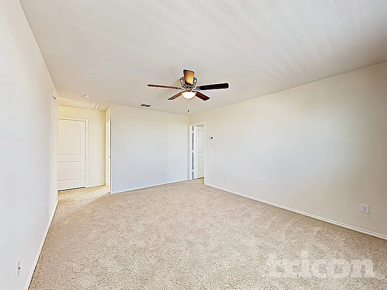5697 McClelland St — Photo 15