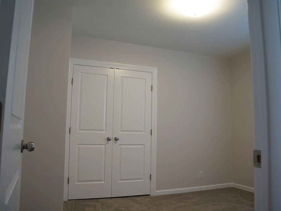 1st image of 22 Bradley St #22
