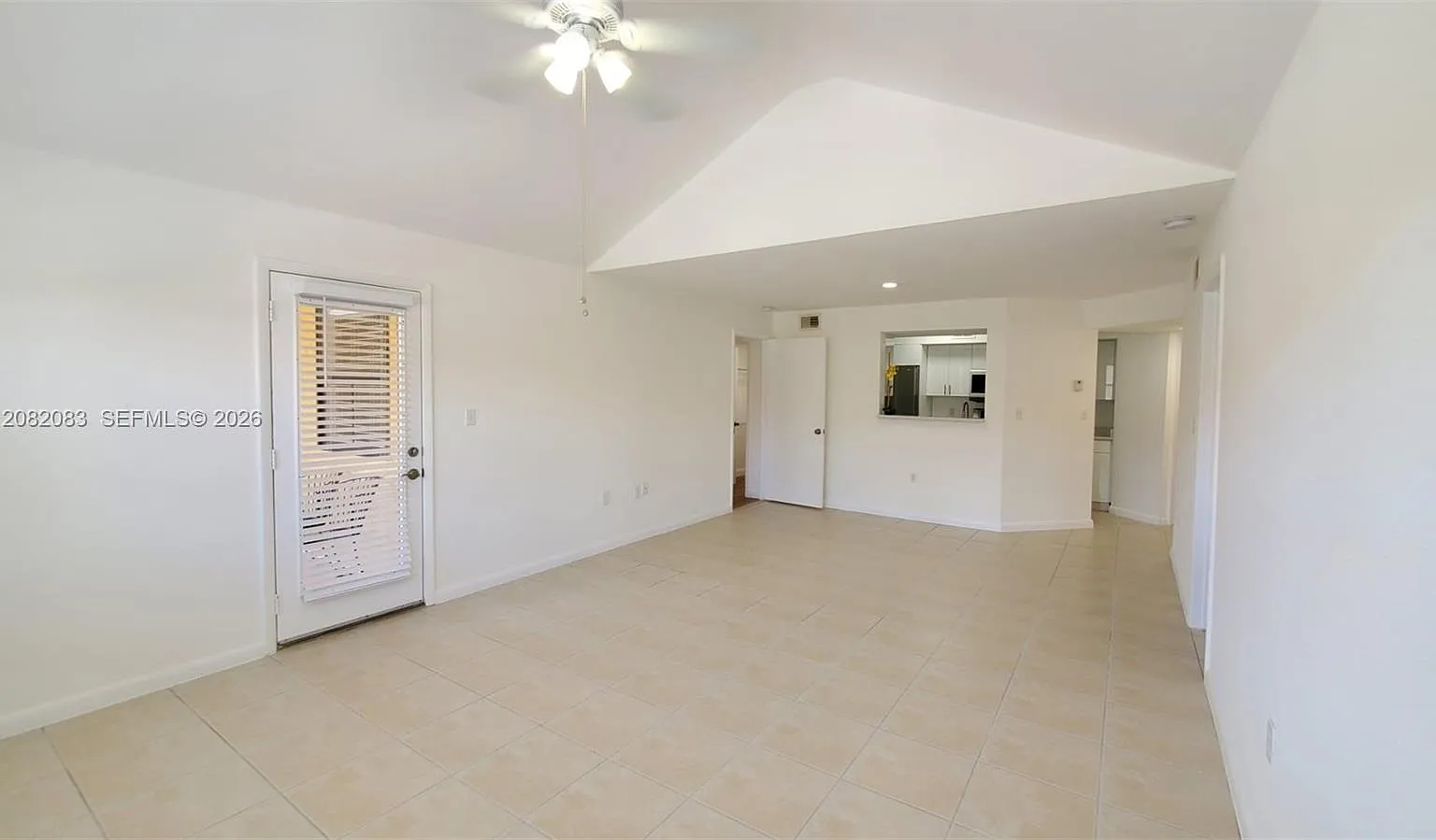 Biscayne Beach Club Condo — Photo 4