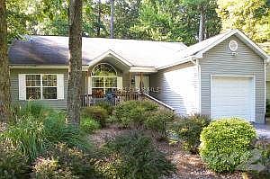 6 Robin Hood Trl - Front