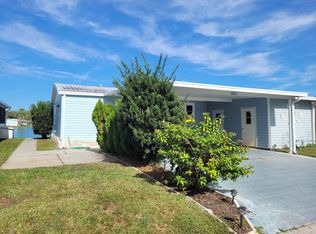 6037 Spring Lake Cir #166, Zephyrhills, FL 33540