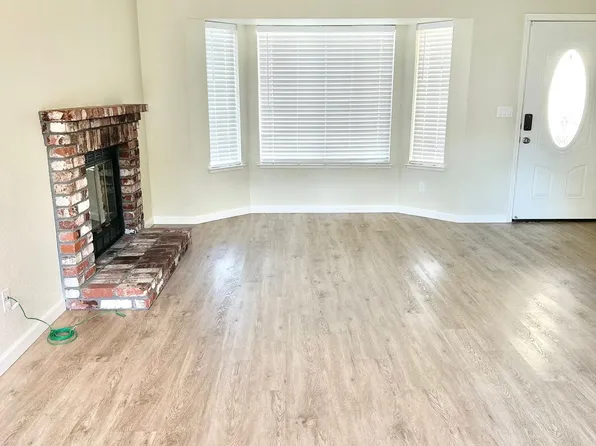 1900 Azurite Way, Sacramento, CA 95833