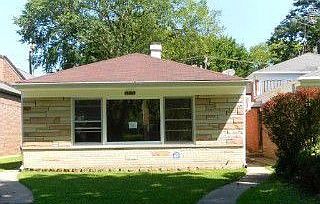 2nd image of 1815 Washington St
