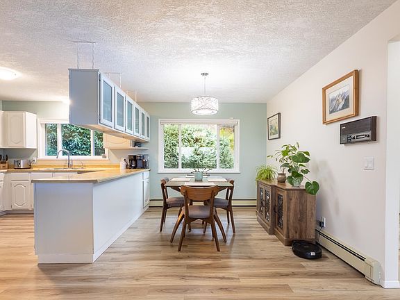 5th image of 12873 Dogwood Dr