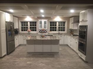 748 Terry Rd, Hauppauge, NY 11788