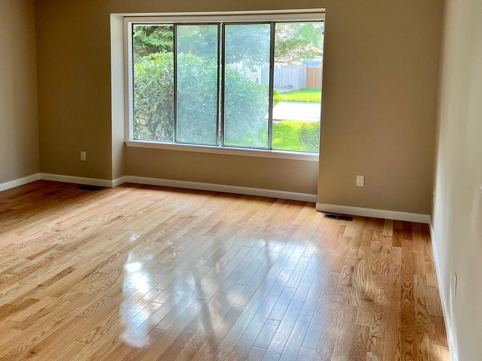 1740 140th Ln SE — Photo 4