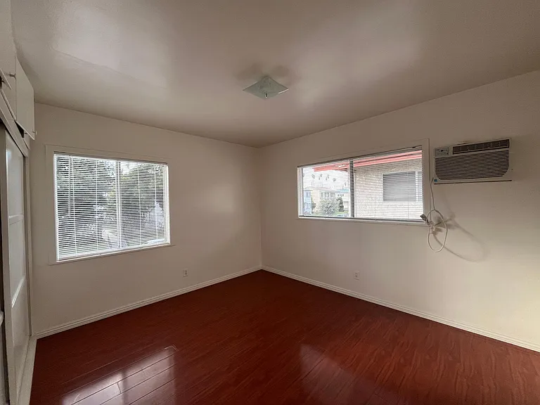 220 S Olive Ave #D — Photo 8