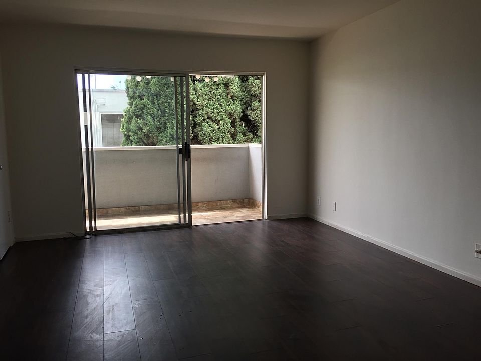 2nd image of 1528 Winona Blvd APT 8