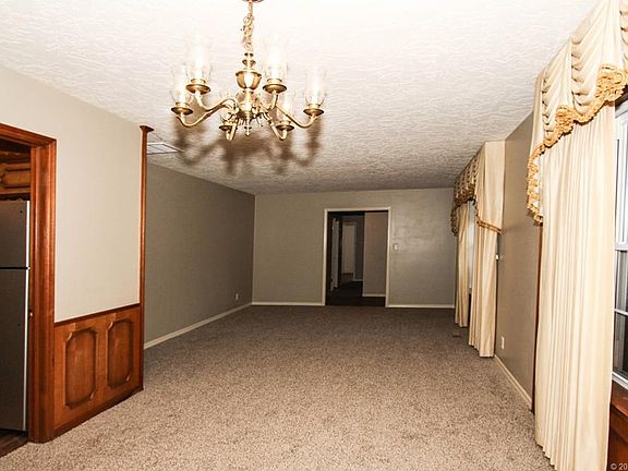 4th image of 6609 S 67th East Ave