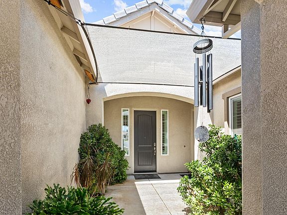 2nd image of 2137 Arbor Ridge Dr