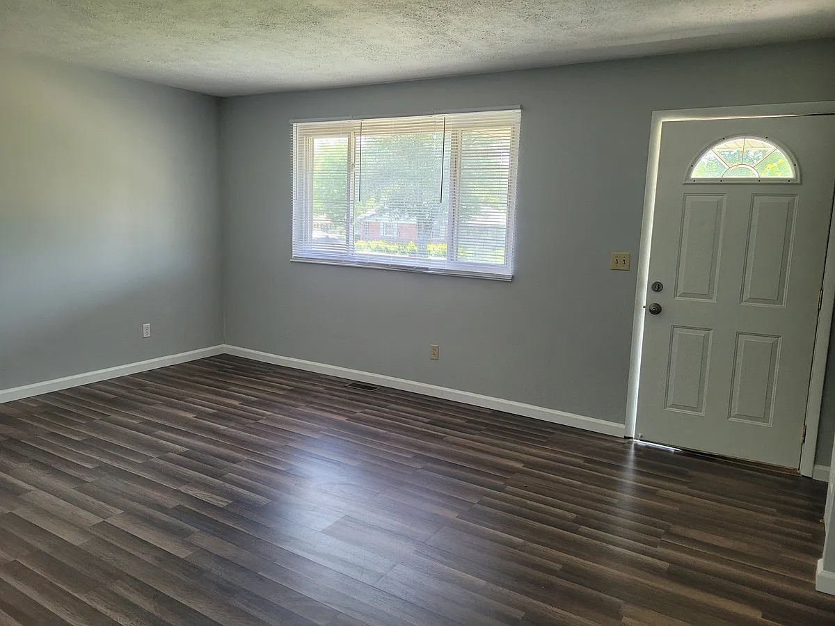 Large living room - 3126 Jackfrost Way