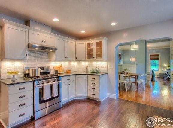 White Shaker Style cabinetry