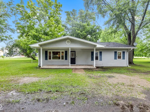 105 E Taylor St, Swayzee, IN 46986