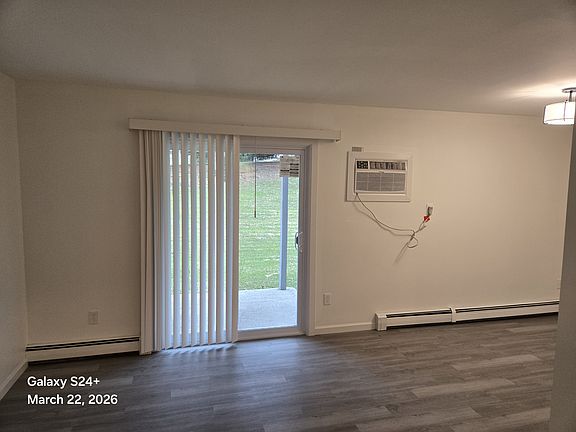 3rd image of 1 Locust Ct APT C