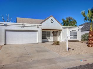 1208 E Wickieup Ln, Phoenix, AZ 85024