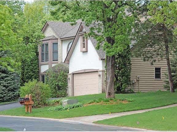 2nd image of 1459 Kingswood Lane