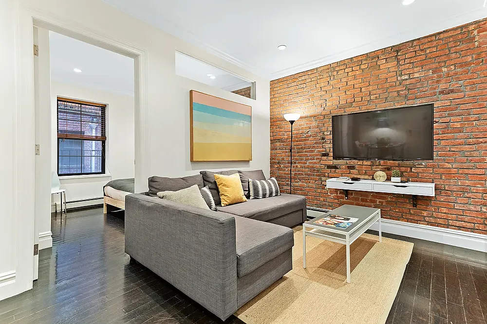 412 West 36th Street — Photo 4