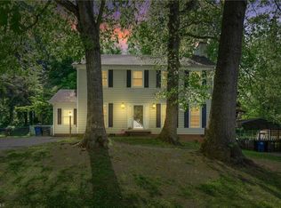 2209 Briar Glen Rd, Winston Salem, NC 27127