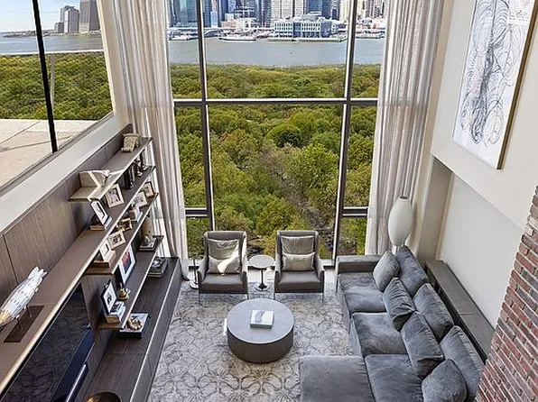 90 Furman St #N1012, Brooklyn, NY 11201