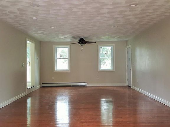 2nd image of 22 Walker St