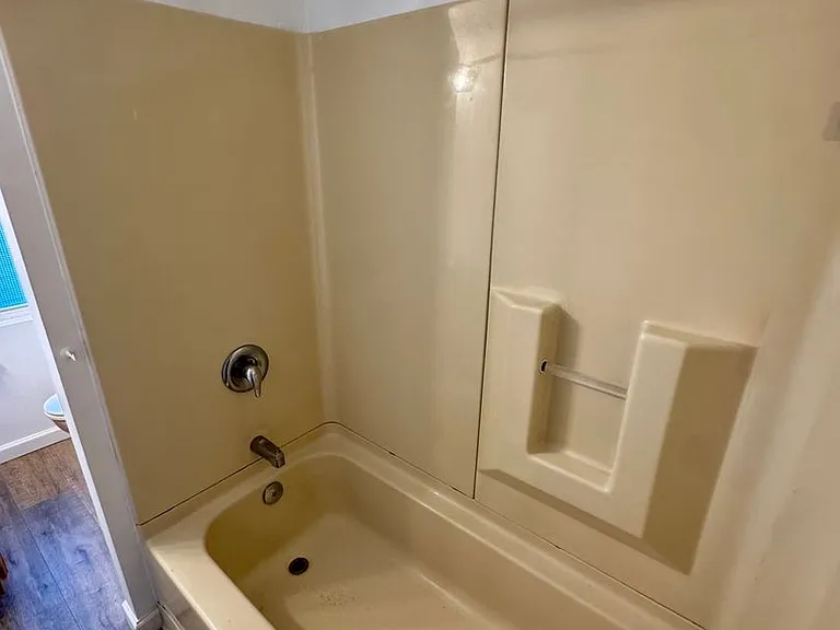 42 Climax St — Photo 33