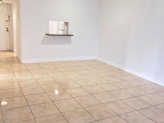4th image of 10421 N Kendall Dr APT C201