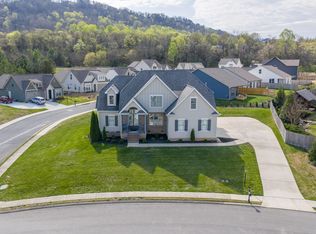7724 Peppertree Dr, Ooltewah, TN 37363