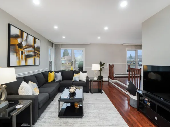 7069 N Crawford Ave #Id1285041p, Lincolnwood, IL 60712