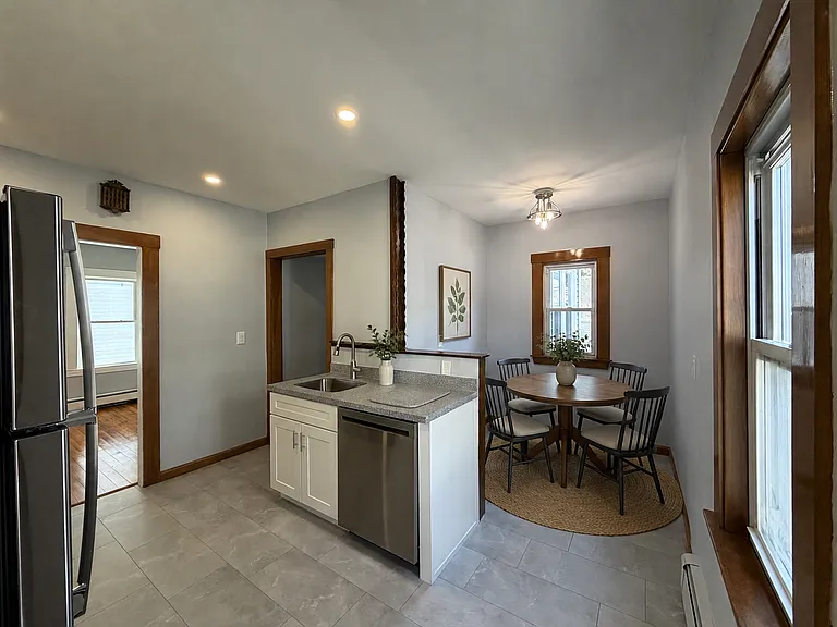 117 Merrymount Rd — Photo 3