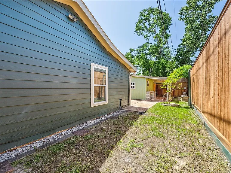 7506 Dearborn St — Photo 25