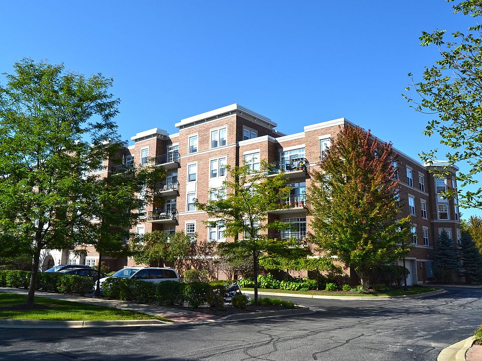 1st image of 455 W Wood St Unit 410