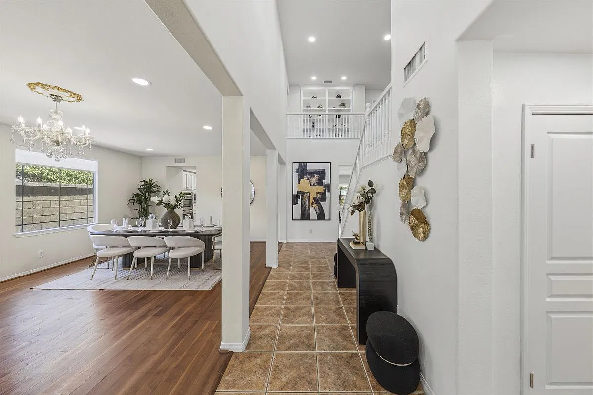 6 bed, 3.0 bath, 3806 sqft, $4,800 — Photo 4
