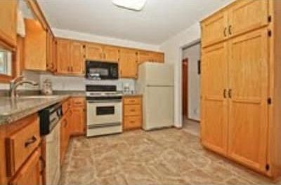 2nd image of 22480 7th St NE