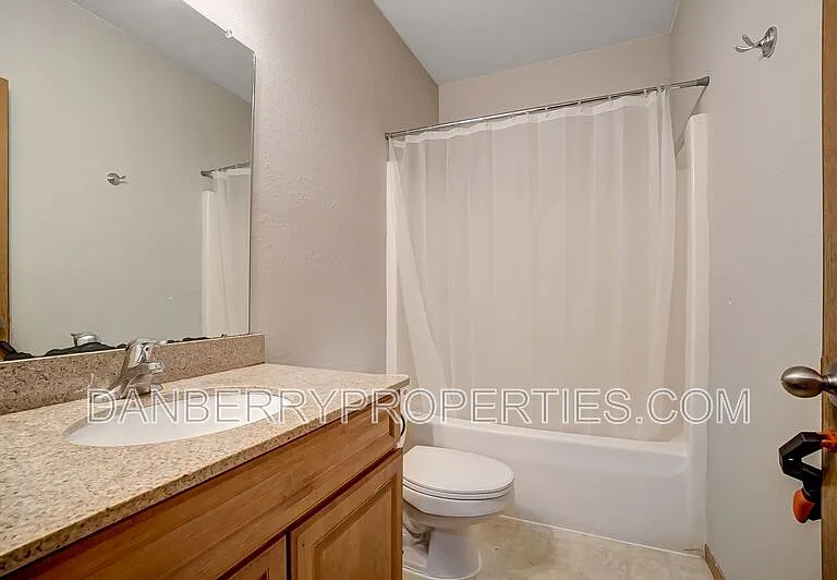 1127 N Byrne Rd #1 — Photo 13