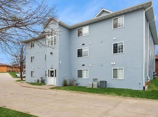 930A Boston Way Unit 10, Coralville, IA