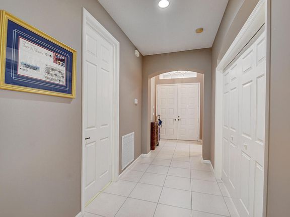 4th image of 6515 Southport Dr