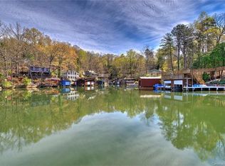 116 Havnaers Pt, Lake Lure, NC 28746