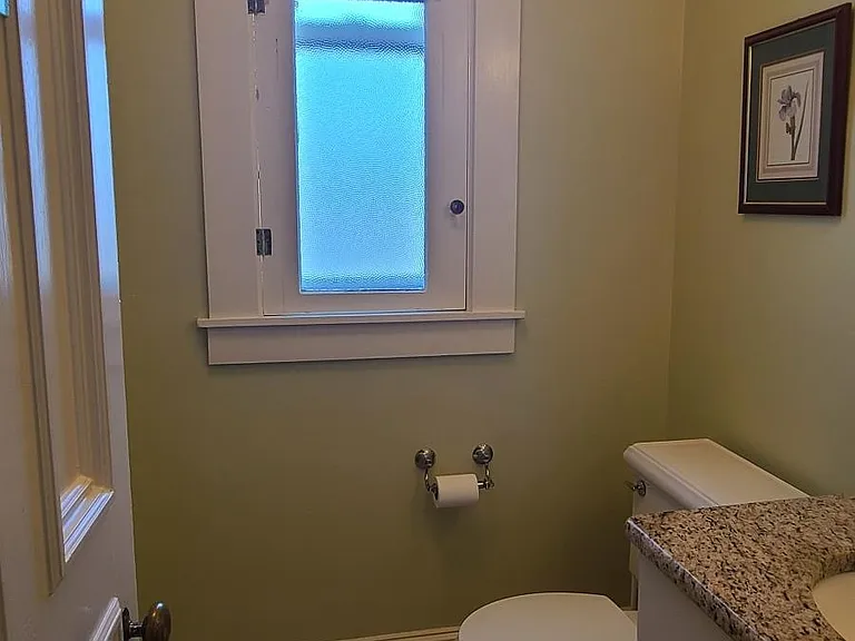 25 N Main St #5 — Photo 9