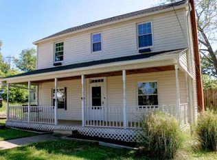 1727 Crestmont Dr, Huntington, WV 25701