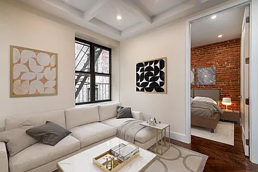 921 Washington Avenue, #302