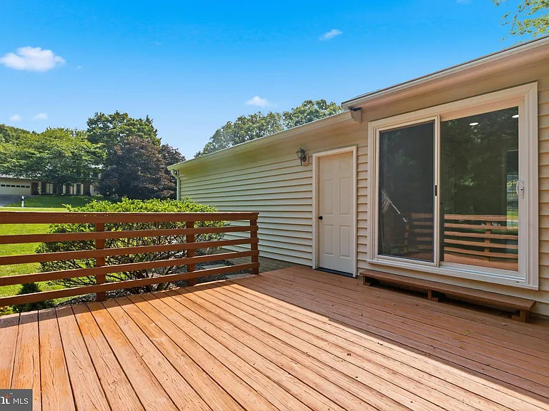 11414 Bronzedale Dr — Photo 52