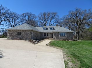 10685 Tabler Rd, Morris, IL 60450