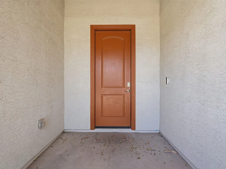 38213 W San Clemente St — Photo 4